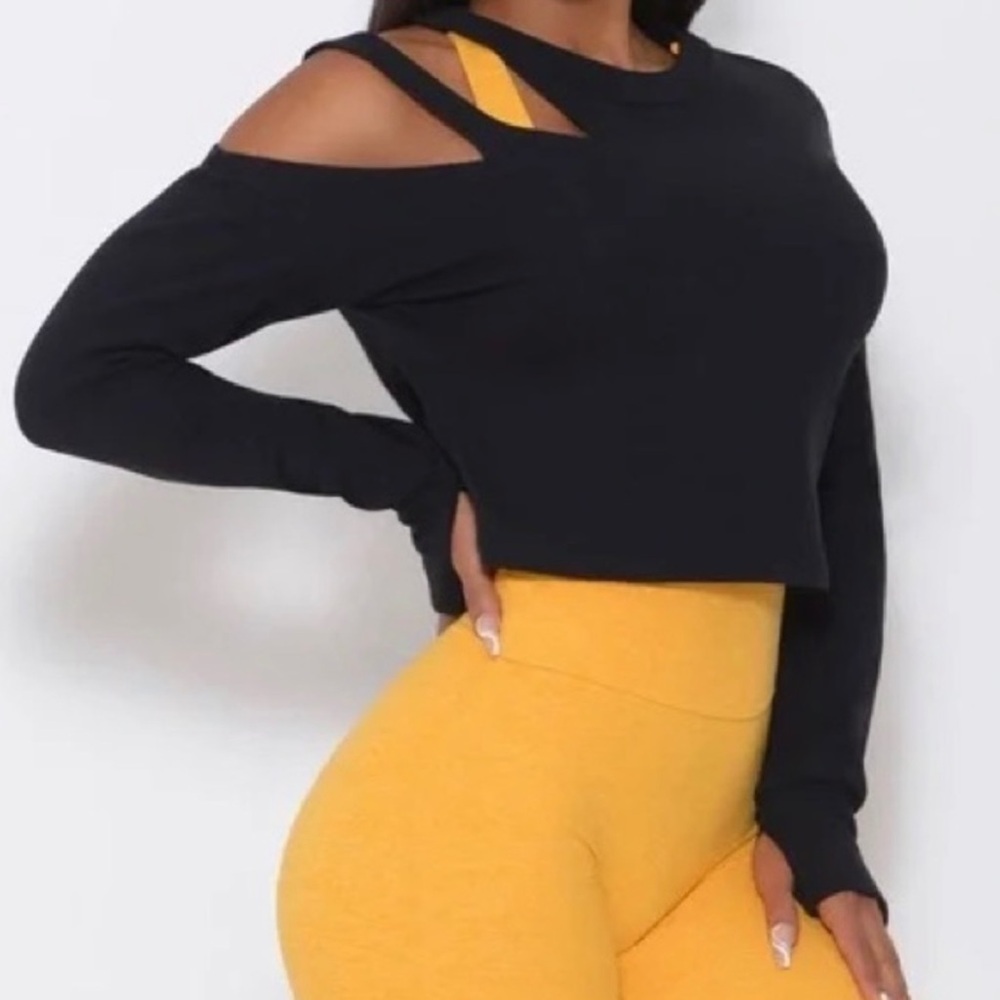 Black Slash Pull Over
